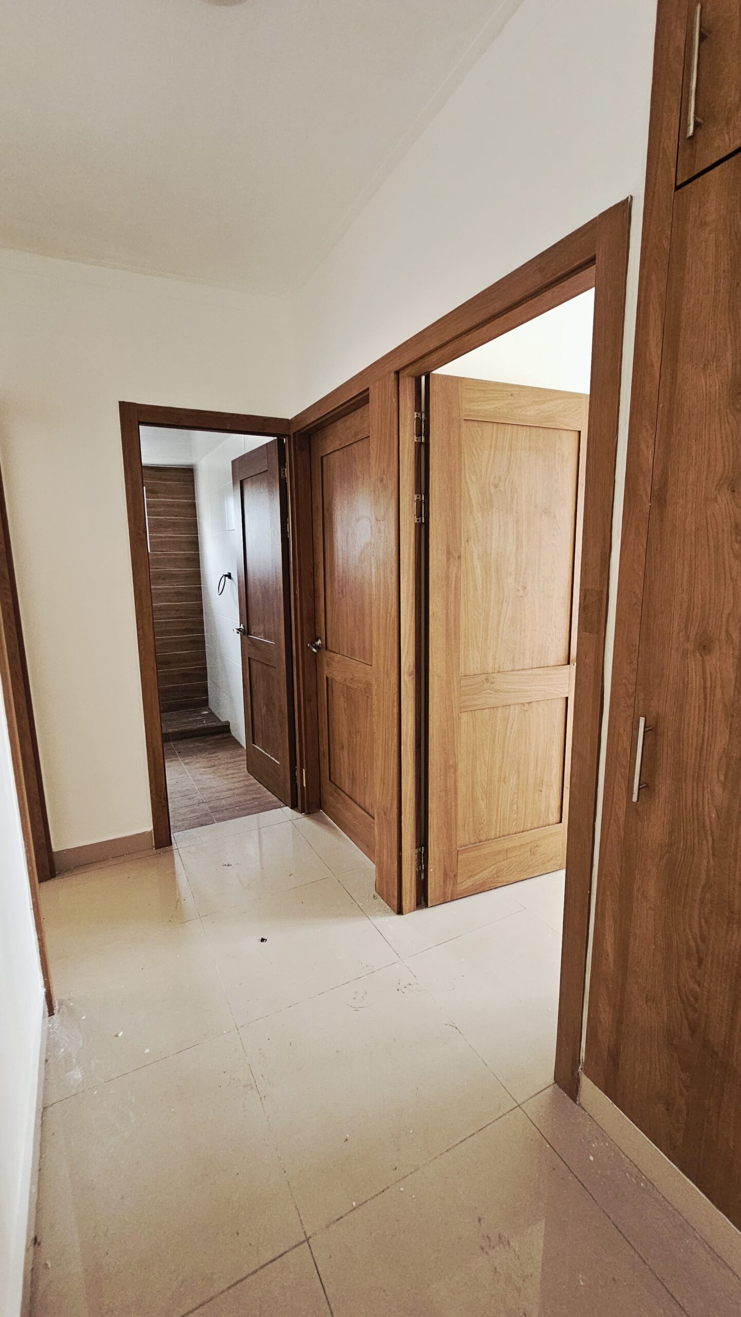 4TO NIVEL CON TERRAZA EN COLINAS DEL OESTE